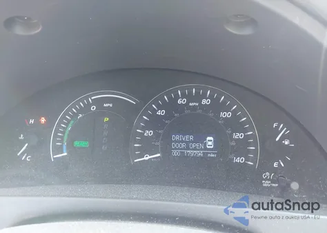 2010 Toyota Camry Hybrid from USA, damaged, VIN 4T1BB3EK5AU118209